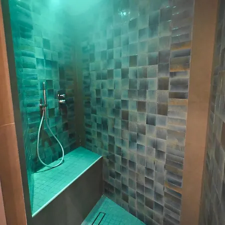 Jungle Loft Private Wellness Downtown Διαμέρισμα